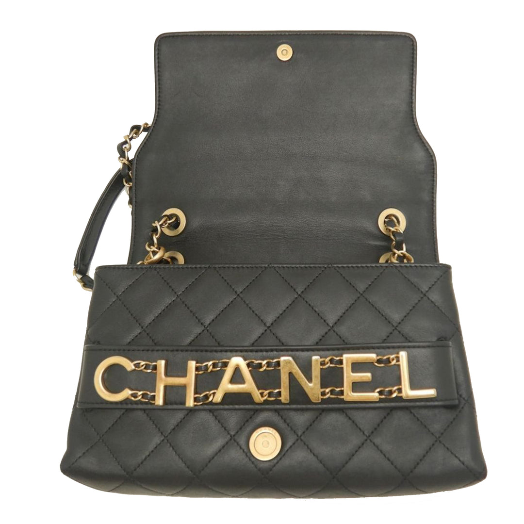 Chanel Medium Matelassé Cuir d'agneau Logo Enchained à rabat
