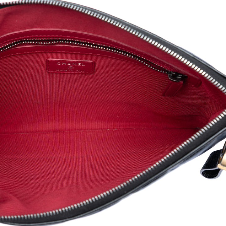 Chanel Medium vieilli Cuir de veau Gabrielle O Étui Pochette