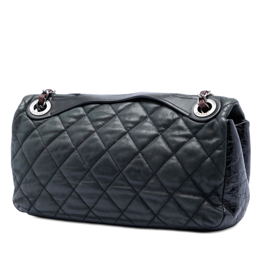 Chanel Medium Iridescent Cuir de veau In The Mix à rabat