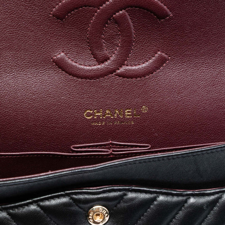 Chanel Medium Classic Chevron Cuir d’agneau Double rabat