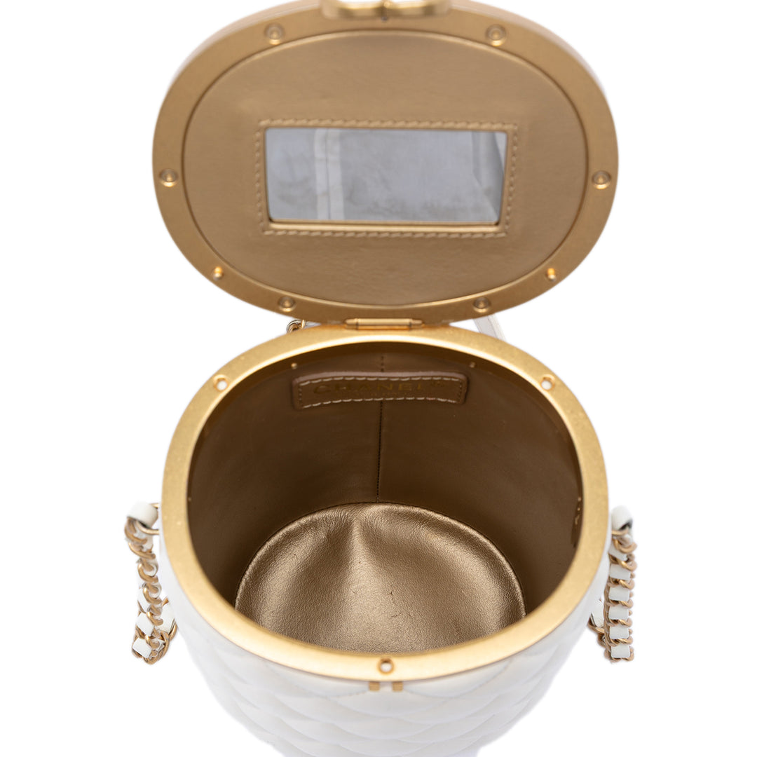 Chanel Small Matelassé Cuir d’agneau Crown Boîte Sac