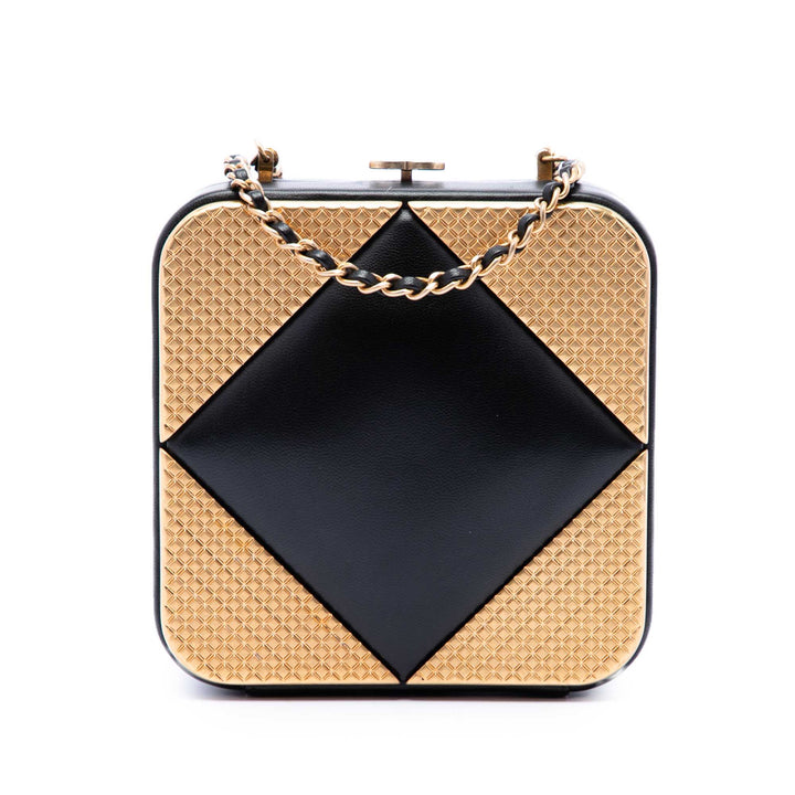 Chanel CC Cuir d'agneau et Metal Square Pochette avec chaîne
