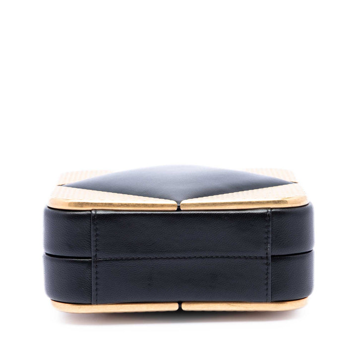 Chanel CC Cuir d'agneau et Metal Square Pochette avec chaîne