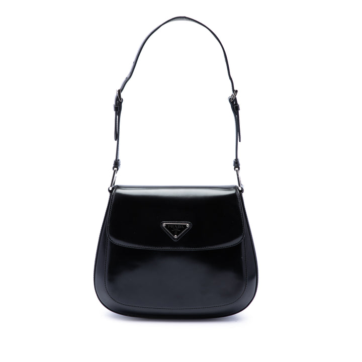 Prada Sac porté épaule Spazzolato Cleo à rabat Moyen Noir – vue principale – GABY PARIS