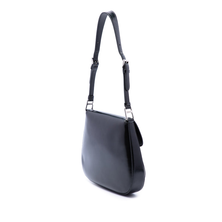 Prada Sac porté épaule Spazzolato Cleo à rabat Moyen Noir – vue 2 – GABY PARIS
