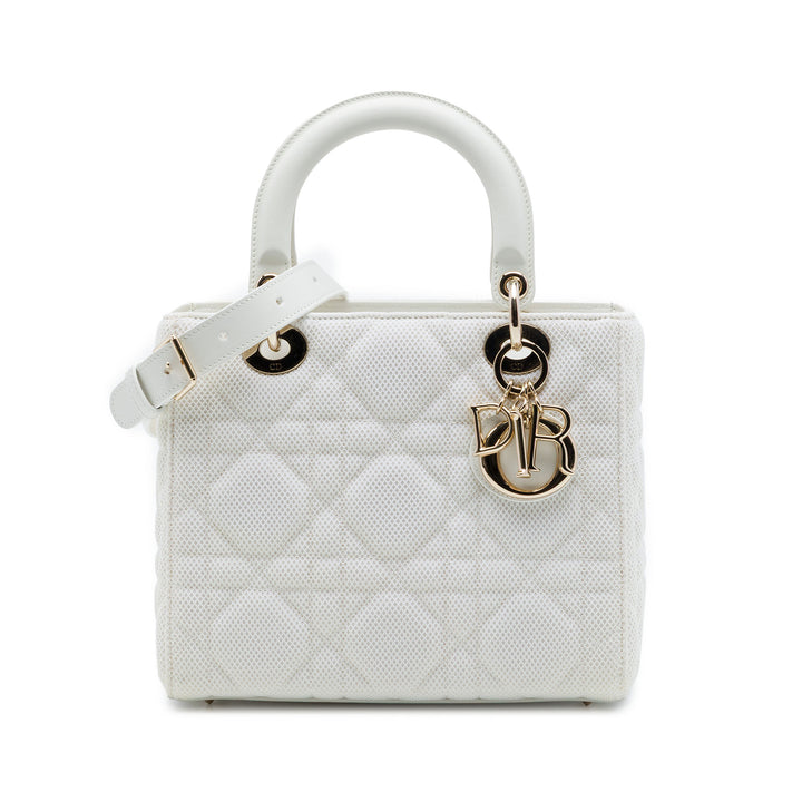 Dior Sac à main Lady Dior Mesh Cannage Moyen Blanc – vue principale – GABY PARIS