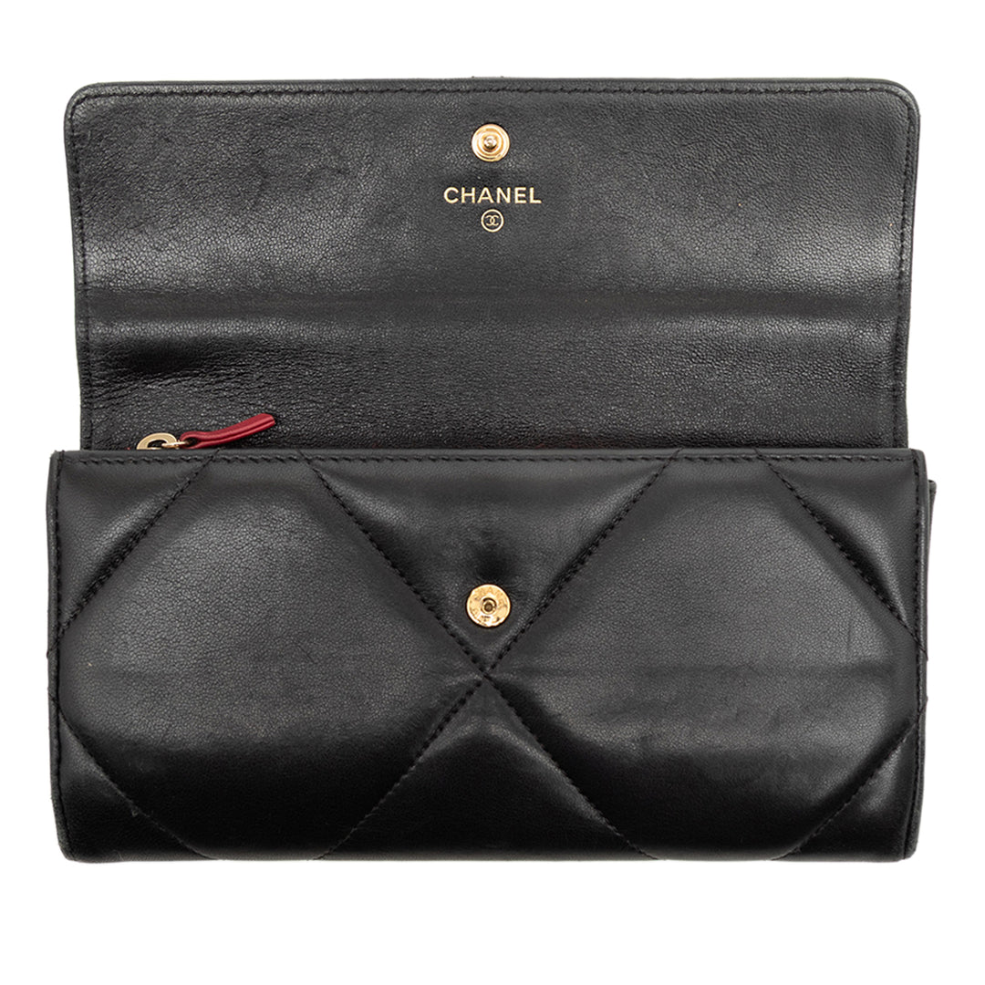 Chanel Matelassé Cuir d’agneau 19 à rabat Portefeuille
