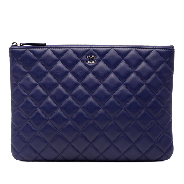 Chanel Medium CC Quilted Cuir d’agneau O Étui Pochette Violet