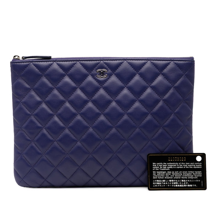 Chanel Medium CC Quilted Cuir d’agneau O Étui Pochette Violet