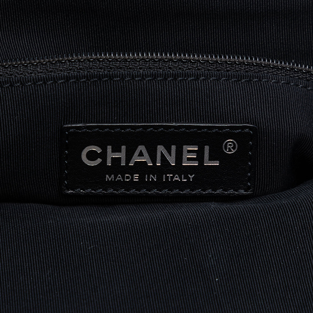 Chanel Iridescent Matelassé Cuir de veau Chic Frame Sac