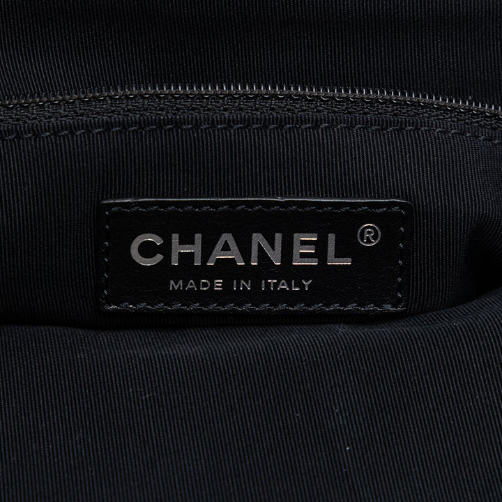 Chanel Iridescent Matelassé Cuir de veau Chic Frame Sac