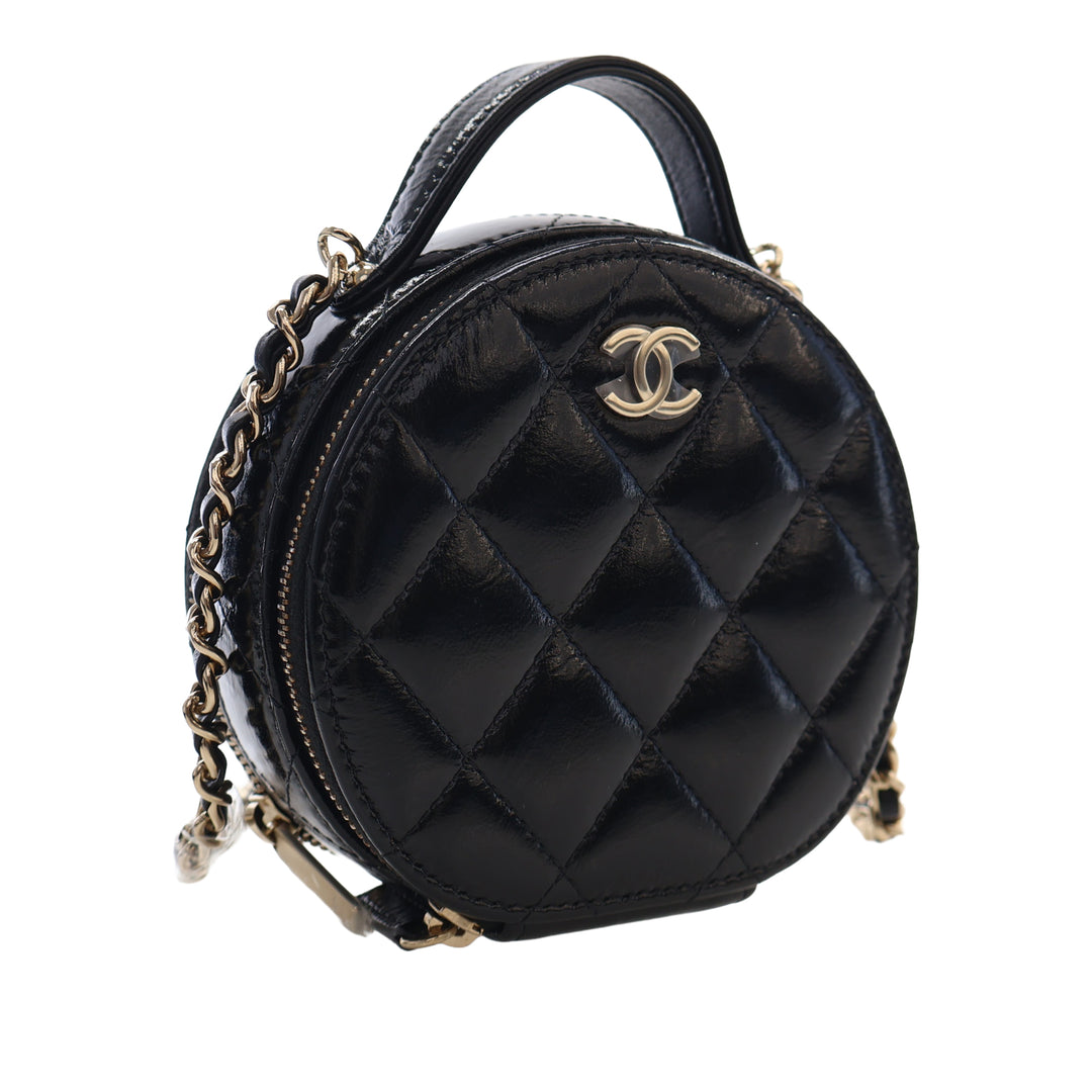 Chanel Matelassé Glazed Cuir d’agneau Handle With Care Rond Vanity avec chaîne