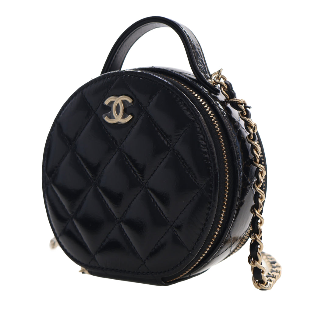Chanel Matelassé Glazed Cuir d’agneau Handle With Care Rond Vanity avec chaîne