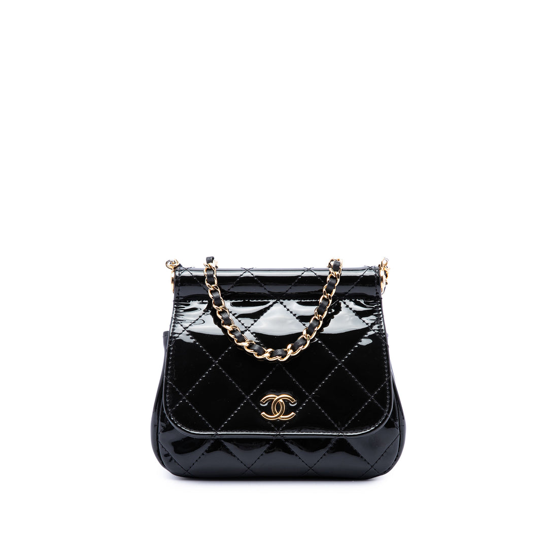 Chanel Pochette CC Matelassé Armature à rabat avec chaîne Noir – vue principale – GABY PARIS