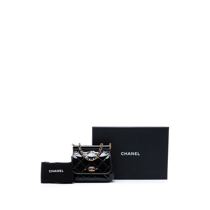 Chanel Pochette CC Matelassé Armature à rabat avec chaîne Noir – vue 7 – GABY PARIS