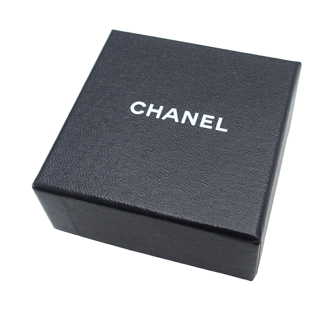 Chanel plaqué et Resin CC Flower fermoir poussette Boucles d’oreilles