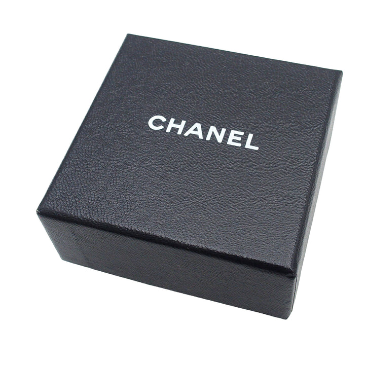 Chanel plaqué et Resin CC Flower fermoir poussette Boucles d’oreilles