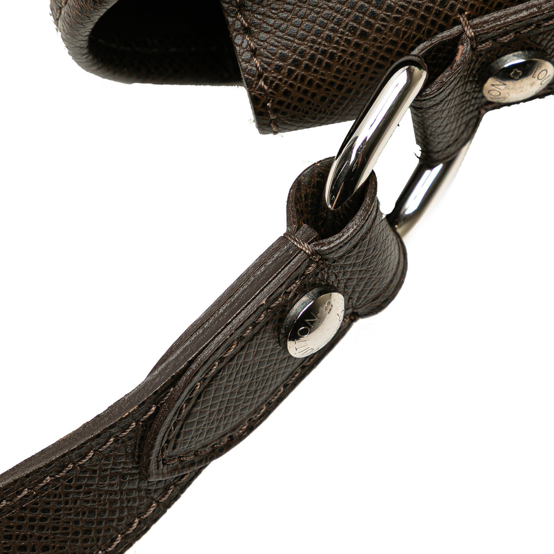 Louis Vuitton Taiga Andrei Marron