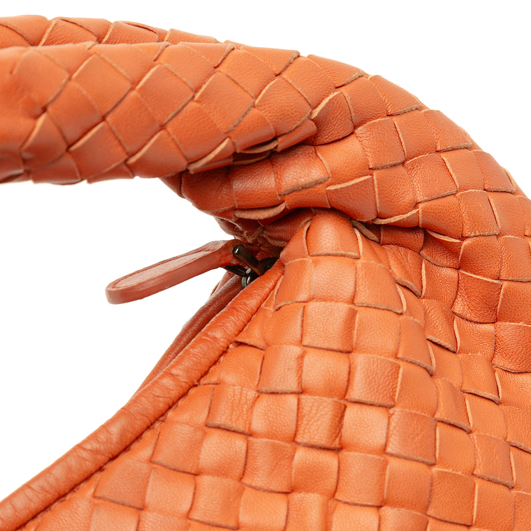 Bottega Veneta Intrecciato Veneta Hobo Petit nappa Orange – vue 8 – GABY PARIS