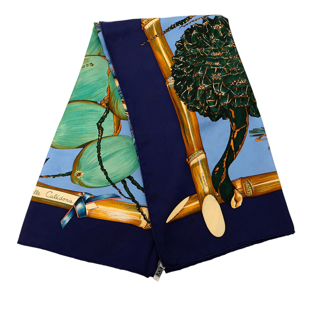 Hermès Nouvelle Caledonie Soie Foulard Bleu – GABY PARIS Authentique