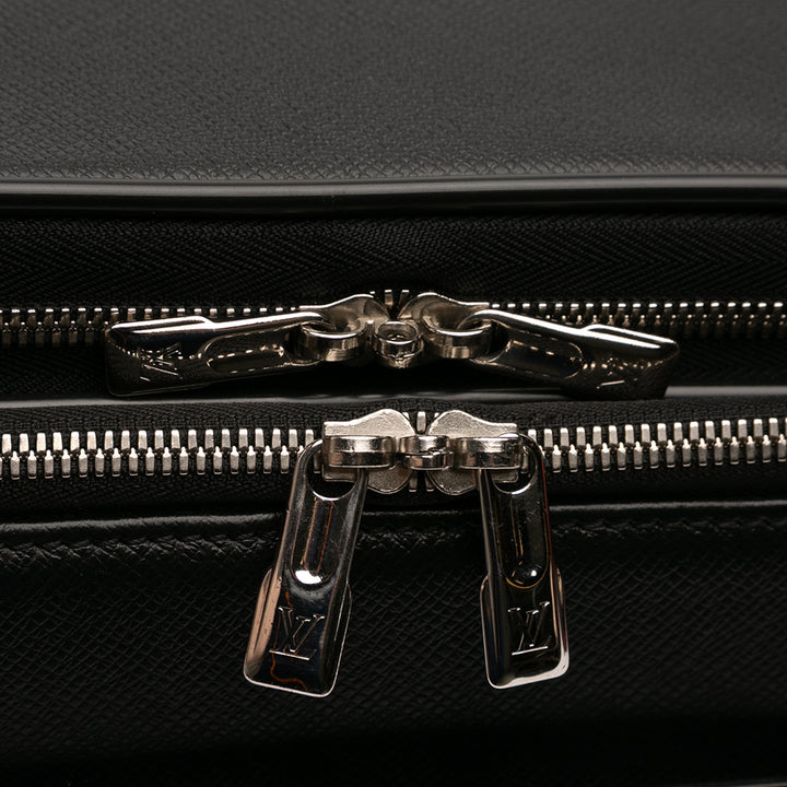 Louis Vuitton Taiga Pegase 55