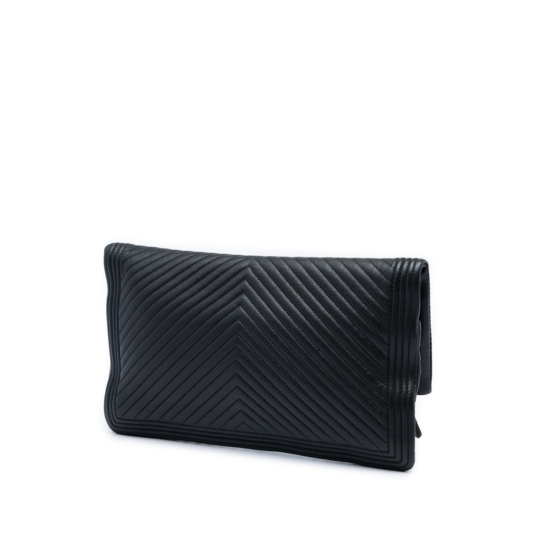 Chevron CC Beauty Boy Foldover Pochette Cuir de veau Noir