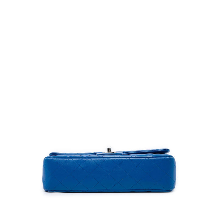 Chanel Sac porté épaule Classic Double rabat Moyen Cuir d'agneau Bleu – vue 3 – GABY PARIS