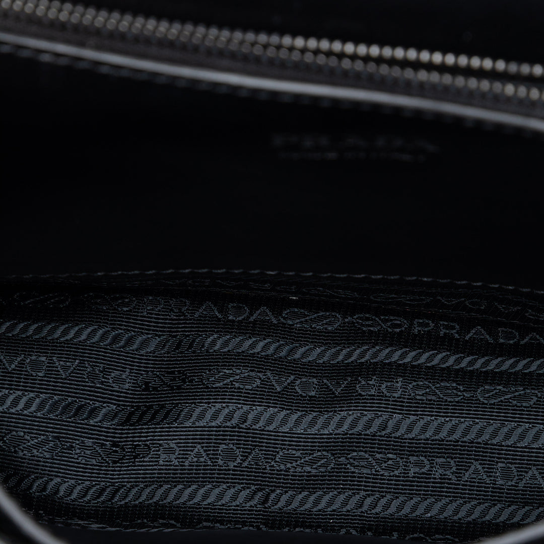 à finitions clouté City Veau Elektra Sac Saffiano Noir