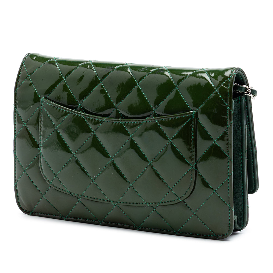 Chanel CC Matelassé Cuir verni Wallet on Chain
