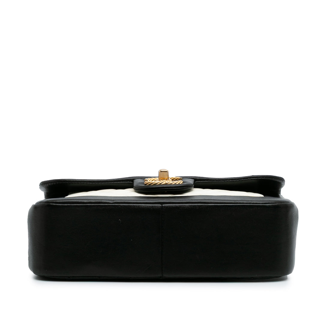 Paris Cosmopolite Small Bicolor Textured Lambskin Flap Black - Gaby Paris