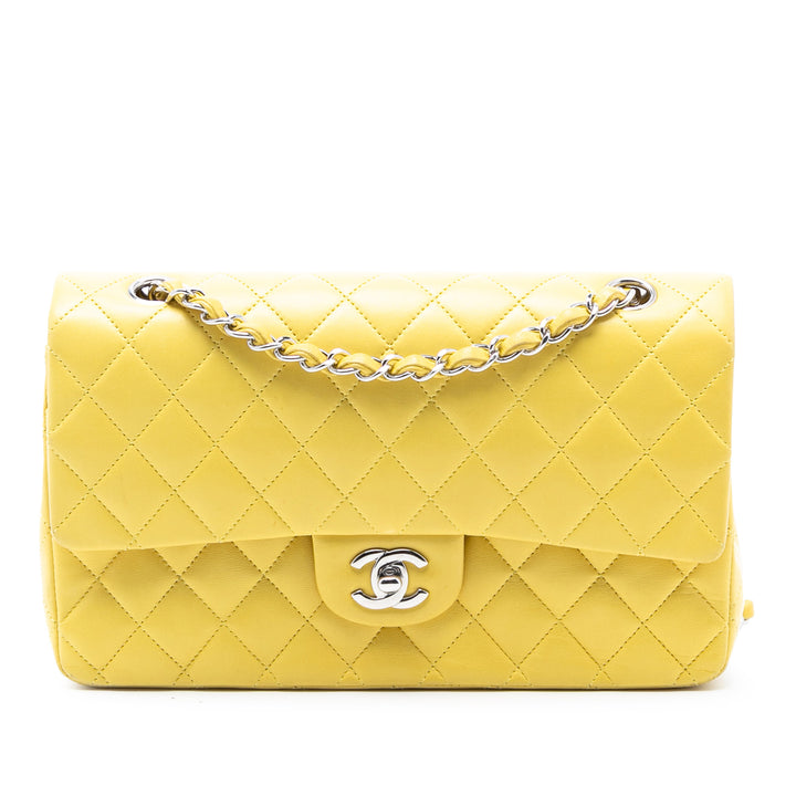 Chanel Medium Classic Cuir d’agneau Double rabat – GABY PARIS Authentique