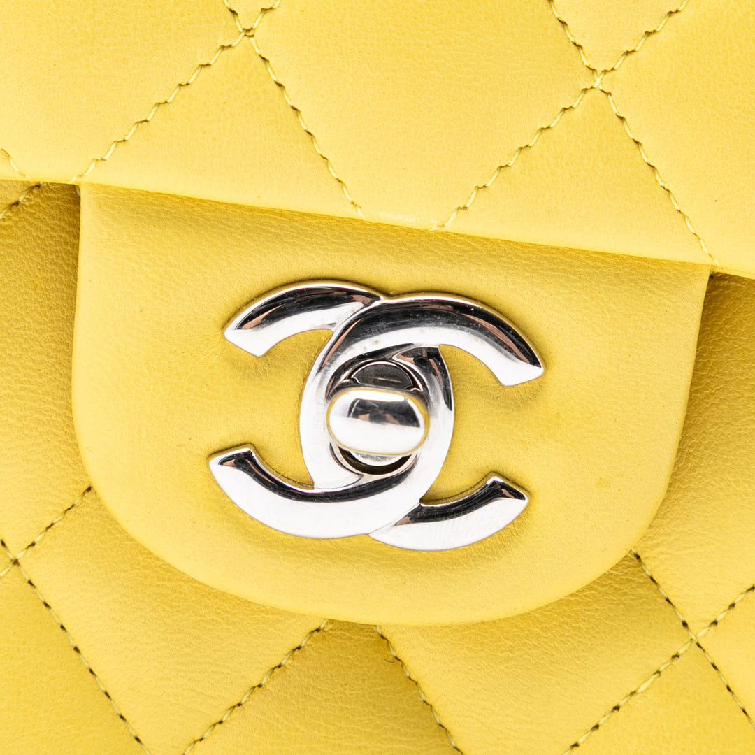 Chanel Medium Classic Cuir d’agneau Double rabat – GABY PARIS Authentique