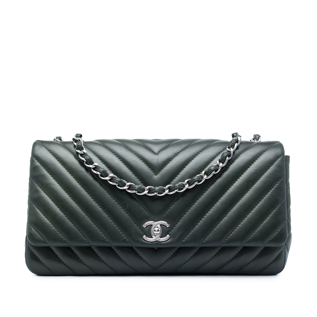 Chanel CC Chevron Rabat simple Cuir d'agneau