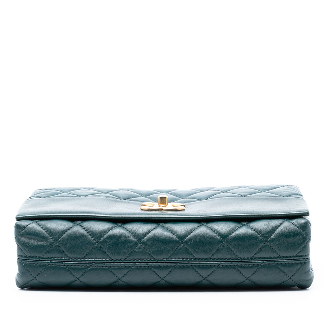 Chanel Medium Matelassé Cuir de veau Soft Elegance à rabat