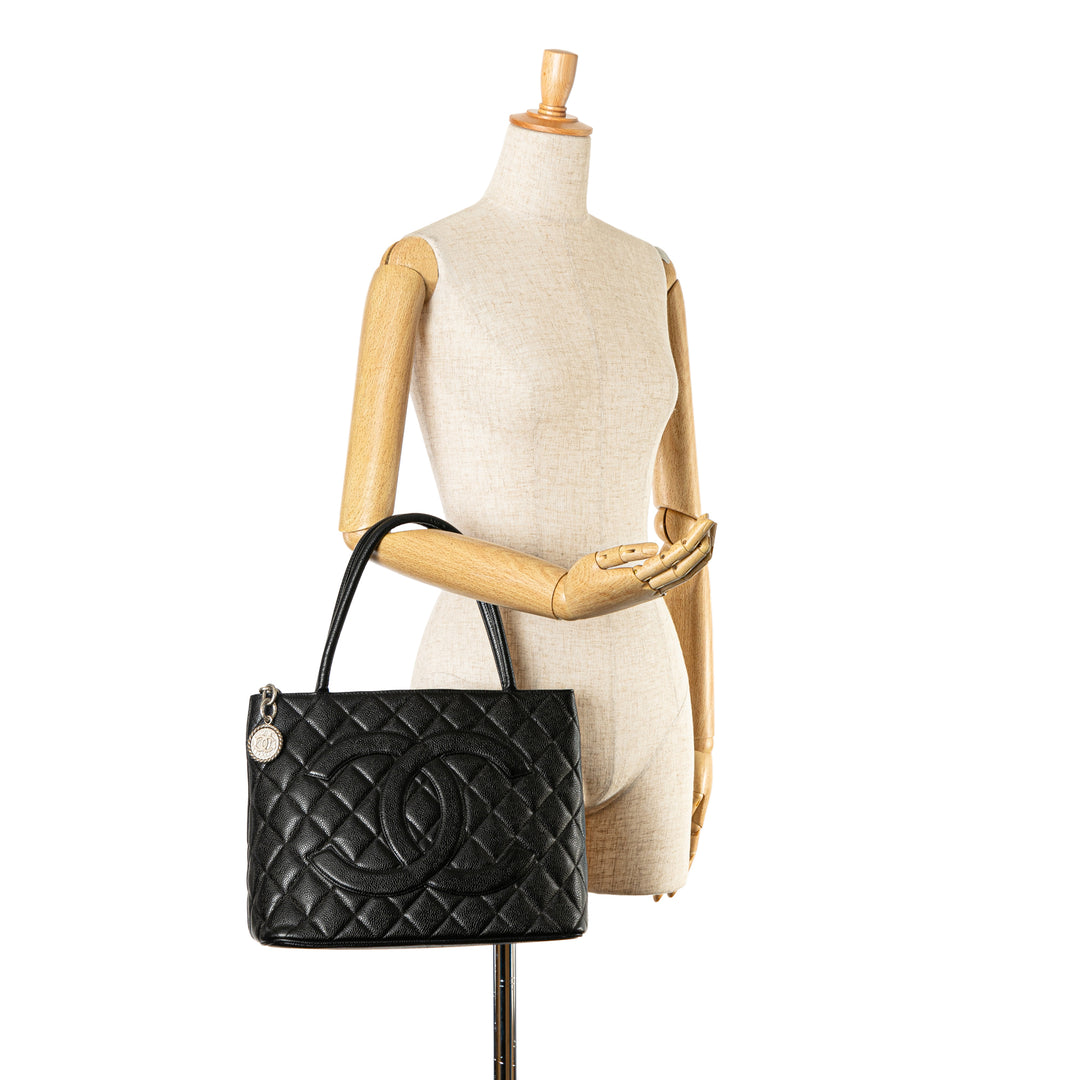 Caviar Medallion Tote Black - Gaby Paris