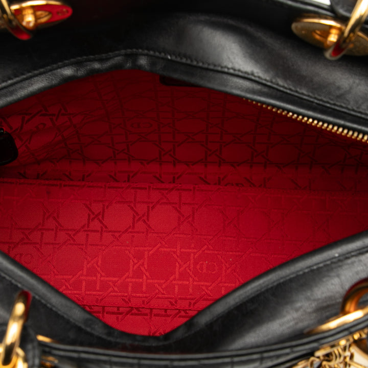 Dior Large Cuir d’agneau Cannage Lady Dior