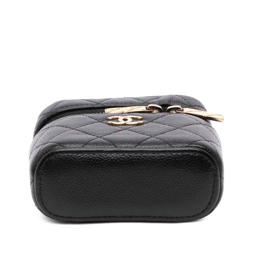 Chanel Poignée with Care Vanity Mini Cuir caviar Noir – vue 3 – GABY PARIS