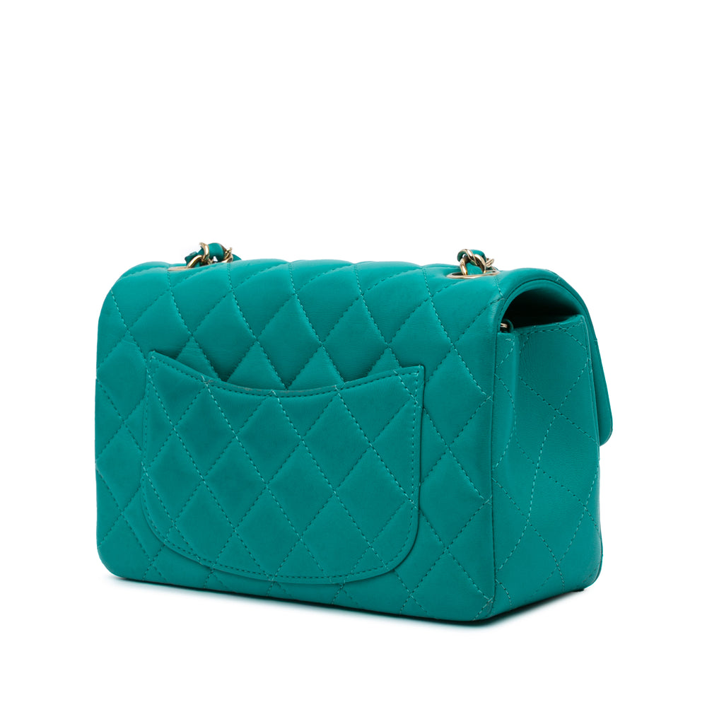 Chanel Mini Rectangular Classic Cuir d’agneau Single Flap Bleu – GABY PARIS Authentique