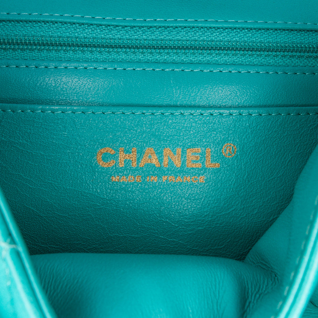Chanel Mini Rectangular Classic Cuir d’agneau Single Flap Bleu – GABY PARIS Authentique
