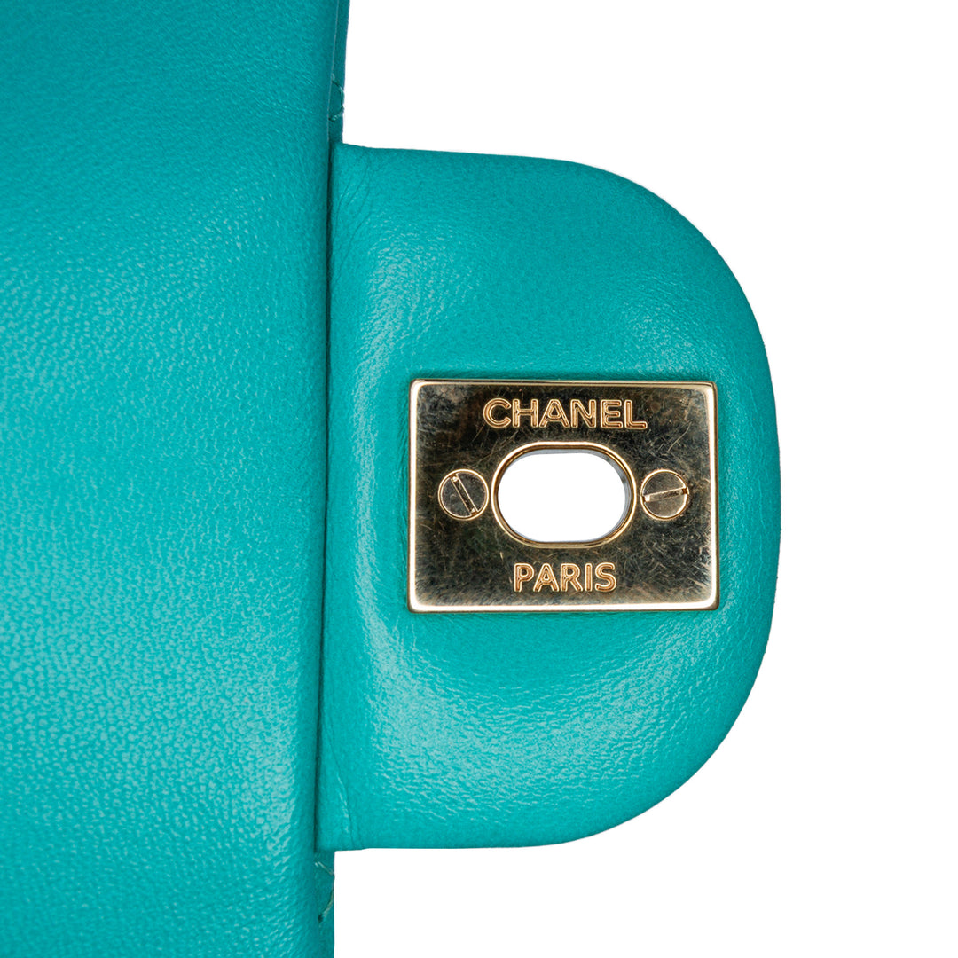 Chanel Mini Rectangular Classic Cuir d’agneau Single Flap Bleu – GABY PARIS Authentique