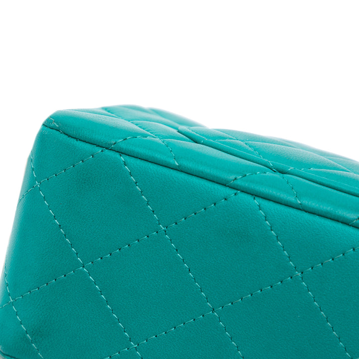 Chanel Mini Rectangular Classic Cuir d’agneau Single Flap Bleu – GABY PARIS Authentique