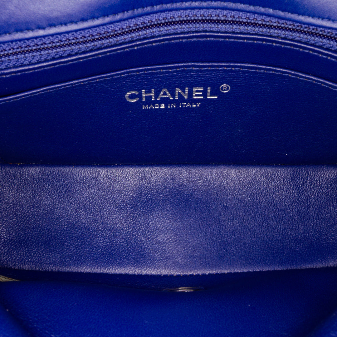 Chanel Mini Rectangular Classic Chevron Cuir verni Simple rabat