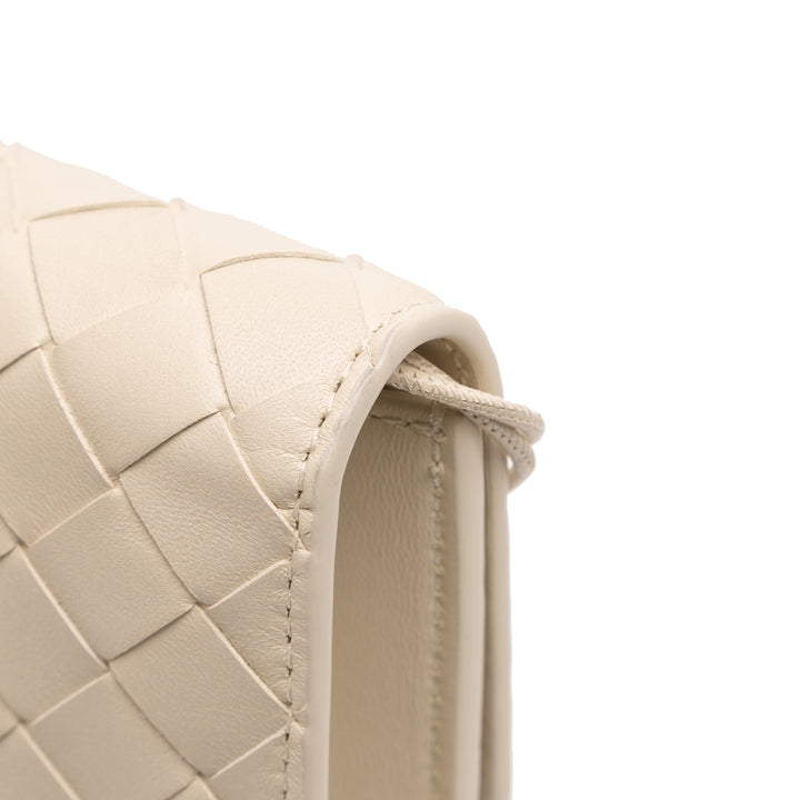 Bottega Veneta Cuir d’agneau Intrecciato Andiamo Pochette