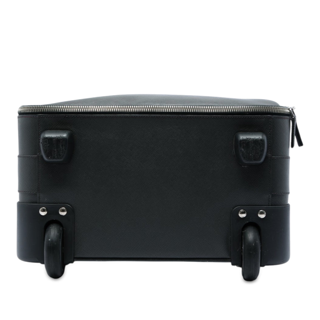 Prada Rolling Trolley Suitcase Saffiano Noir – vue 3 – GABY PARIS