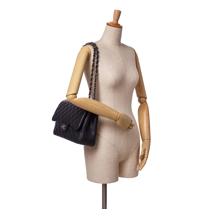 Jumbo Classic Caviar Double Flap Black - Gaby Paris