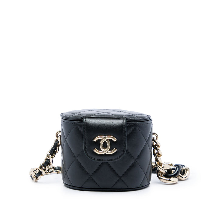 Chanel Matelassé Rond Vanity avec chaîne Mini Cuir d'agneau Noir – vue principale – GABY PARIS
