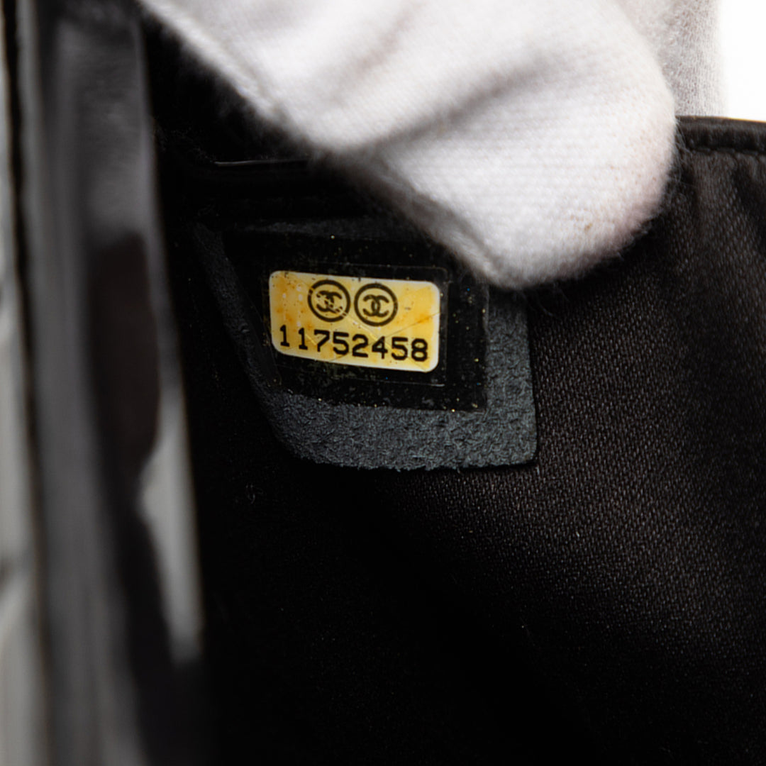 Chanel CC Chocolate Bar Cuir verni Frame Pochette – GABY PARIS Authentique