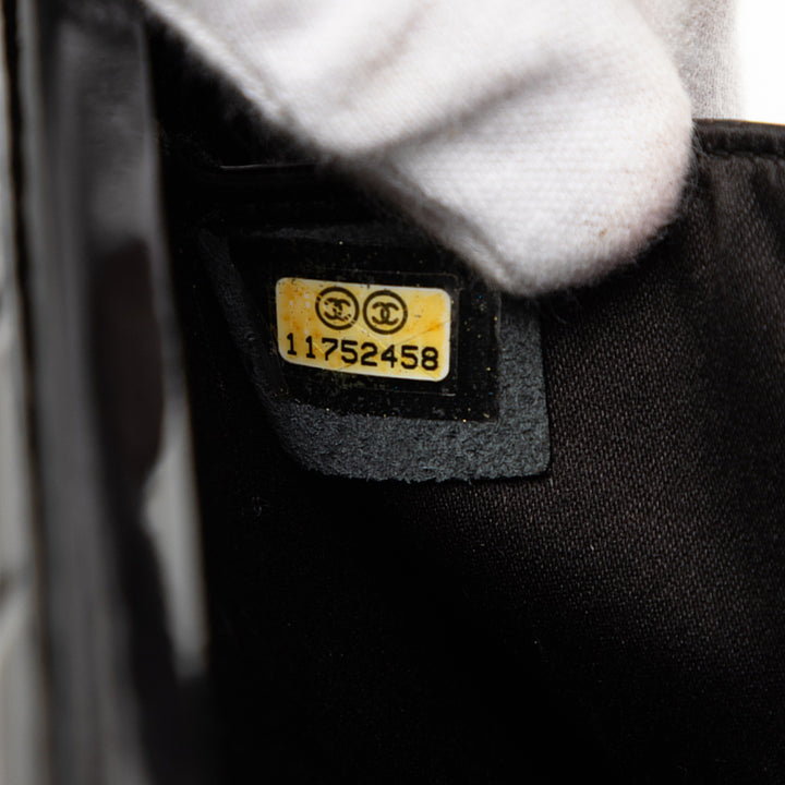 Chanel CC Chocolate Bar Cuir verni Frame Pochette – GABY PARIS Authentique