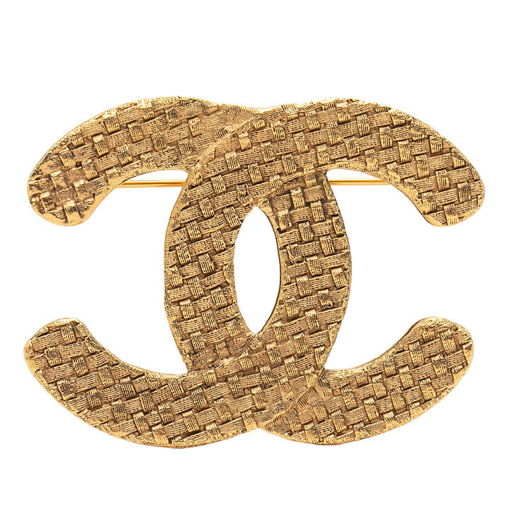 Chanel CC plaqué Matelassé Diamond Broche