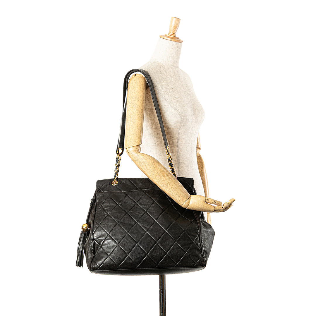 Quilted Lambskin Tassel Chain Shoulder Bag Black - Gaby Paris